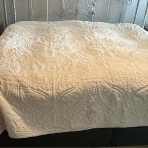 Dennis Basso Home Sculpted Faux Fur Quilted King Bed Spread / Comforter Ivory